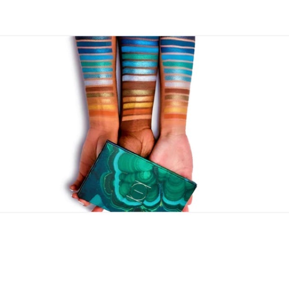 Hipdot eyeshadow pallet - Picture 4 of 7